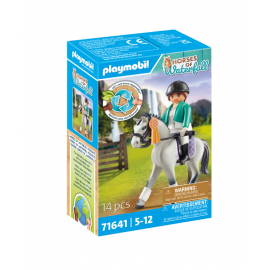 CHAMPIONNE D'ÉQUITATION